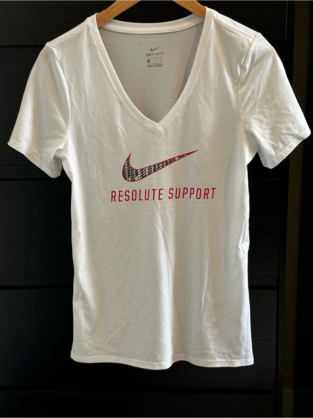 Nike Dri-FIT Womens Small White Legend V-Neck